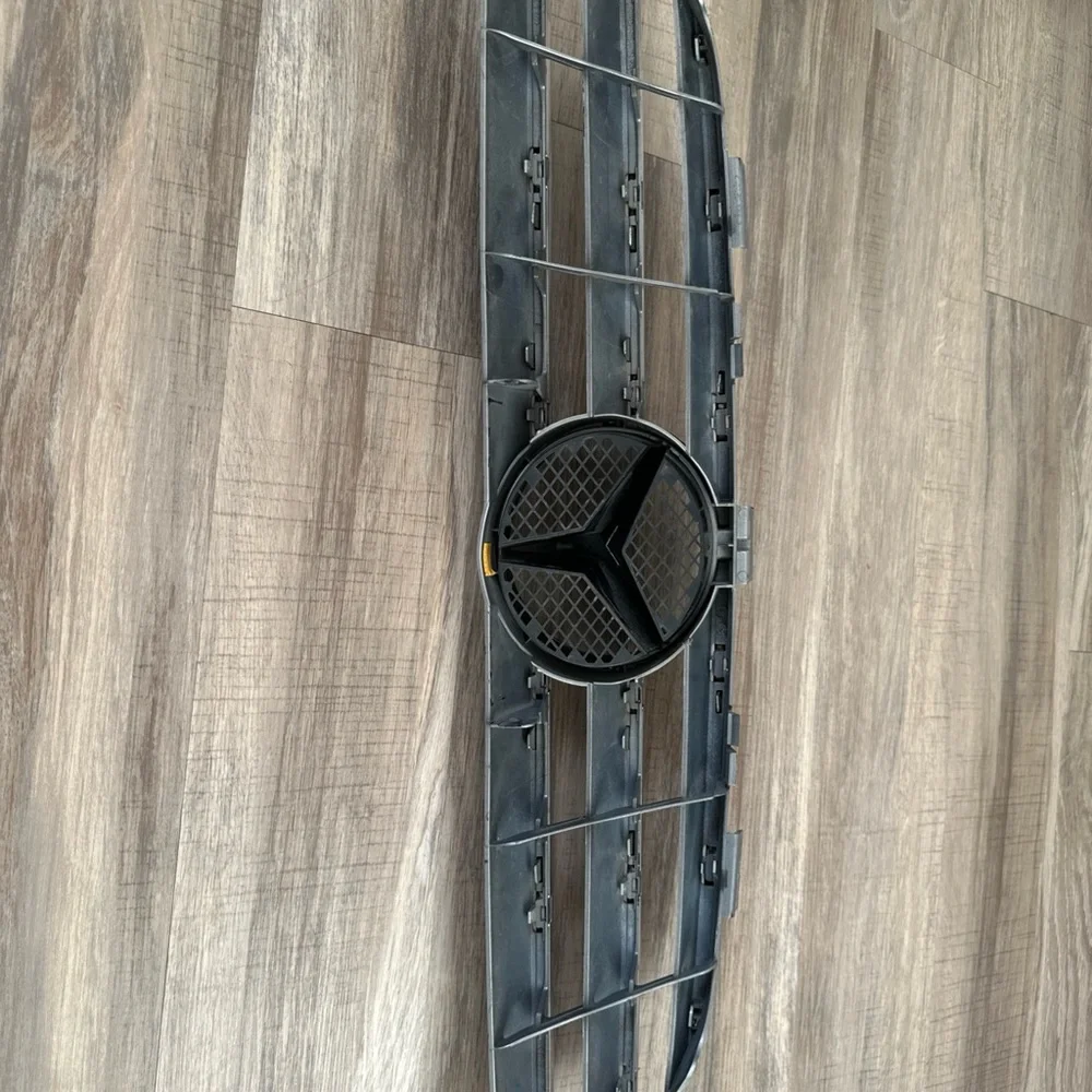 Mercedes-Benz Silver Front Grille with Emblem
